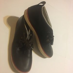 Keen dark brown leather shoes size 11